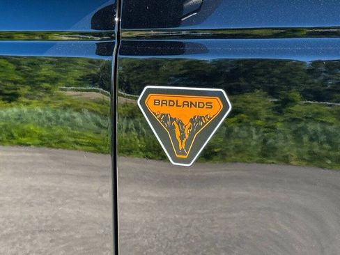 Used 2024 Ford Bronco Badlands AWD/4WD image 12