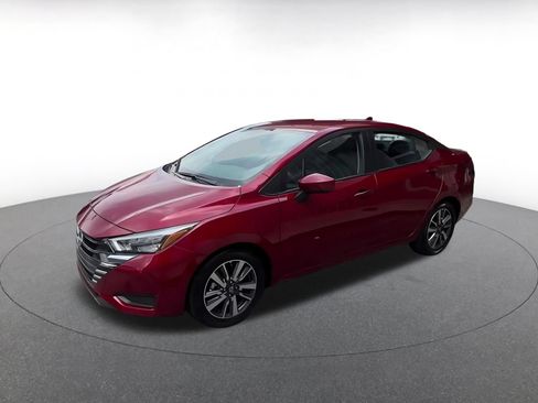 Used 2025 Nissan Versa SV FWD image 7