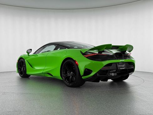 New 2026 McLaren 750S image 3