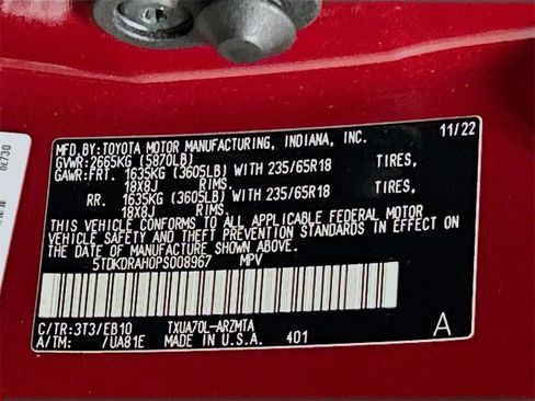 Used 2023 Toyota Highlander XLE image 30