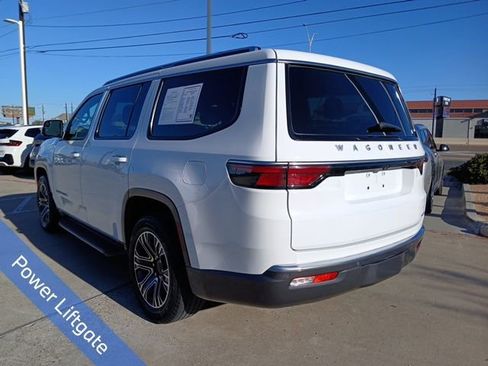 Used 2022 Jeep Wagoneer Series III w/ Flexible Seating Group image 7