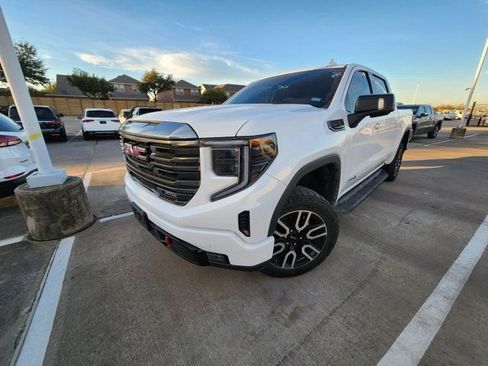 Used 2024 GMC Sierra 1500 AT4 w/ Technology Package image 3