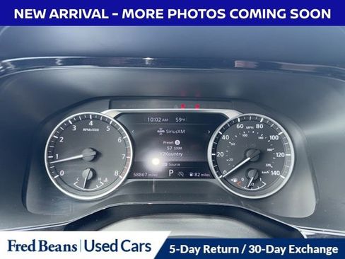 Used 2022 Nissan Pathfinder SV w/ SV Premium Package AWD/4WD image 19