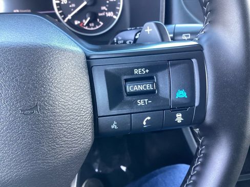 Used 2026 Nissan Rogue SV AWD/4WD image 19