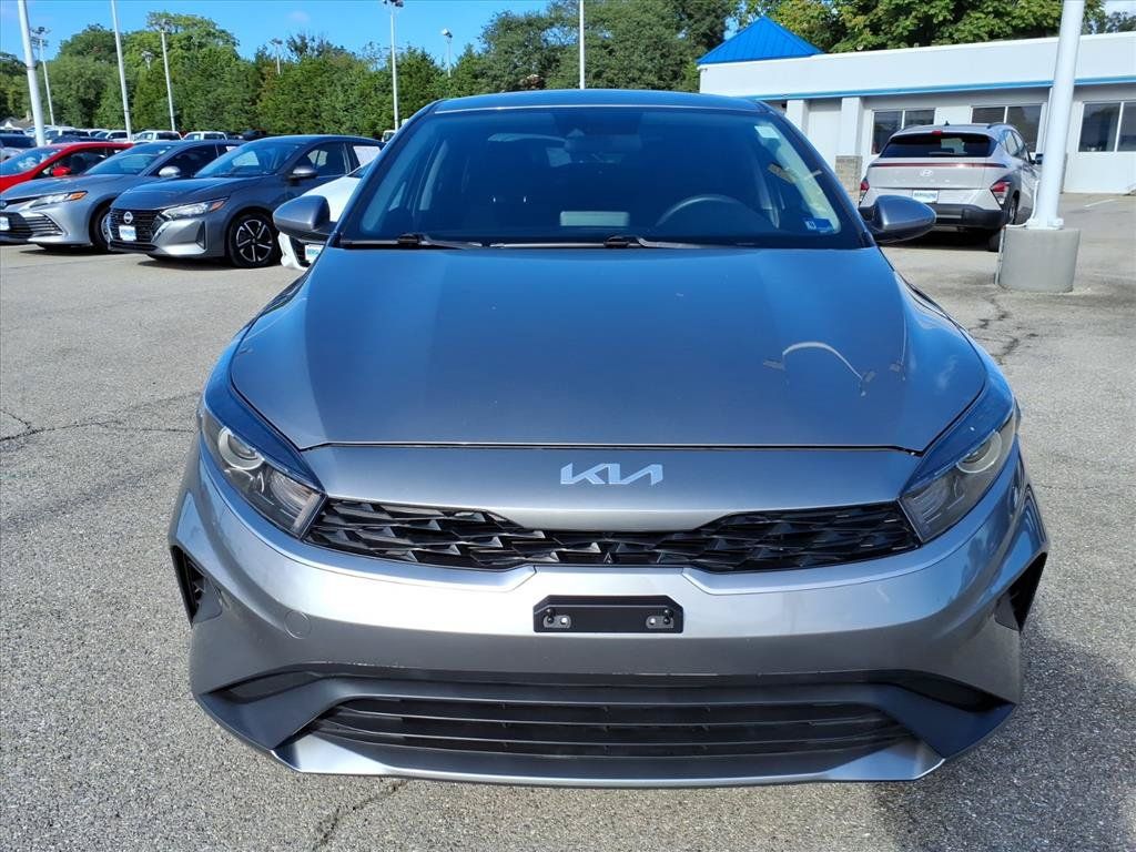 Used 2023 Kia Forte LXS FWD image 9