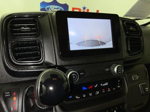Used 2025 RAM ProMaster 2500 w/ Convenience Group FWD image 23