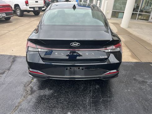 Used 2021 Hyundai Elantra Limited FWD image 5