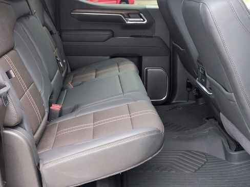 Certified 2026 Chevrolet Silverado 1500 High Country w/ Technology Package image 25