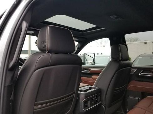 New 2026 GMC Sierra 2500 Denali Ultimate AWD/4WD image 10