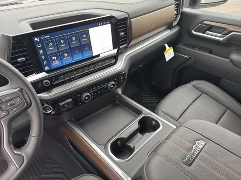 New 2026 Chevrolet Silverado 3500 High Country w/ High Country Premium Package image 16