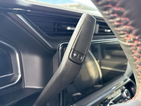 Used 2024 GMC Sierra 2500 AT4X image 13