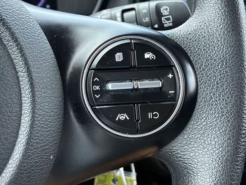 Used 2024 Kia Soul LX w/ Option Group 015 FWD image 25