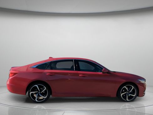 Used 2019 Honda Accord Sport image 32