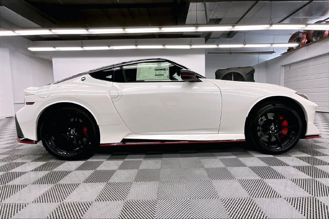 New 2027 Nissan Z NISMO w/ Essentials Package (NISMO) RWD image 20