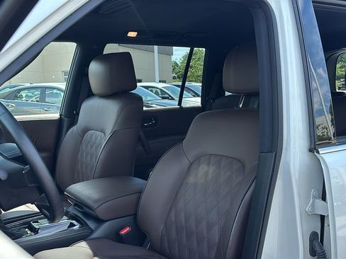 Used 2023 Nissan Armada Platinum w/ Captain's Chairs Package AWD/4WD image 10