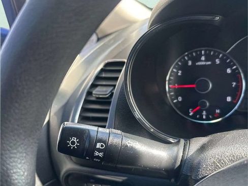 Used 2017 Kia Forte LX FWD image 22