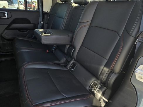 New 2025 Jeep Gladiator Rubicon w/ Convenience Group image 12