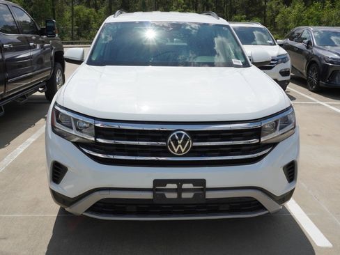 Used 2021 Volkswagen Atlas SE image 2