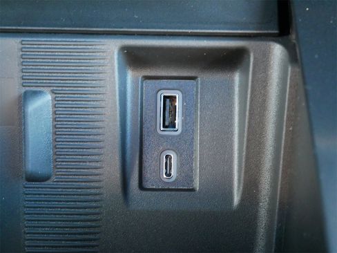 New 2026 GMC Hummer EV SUV image 15