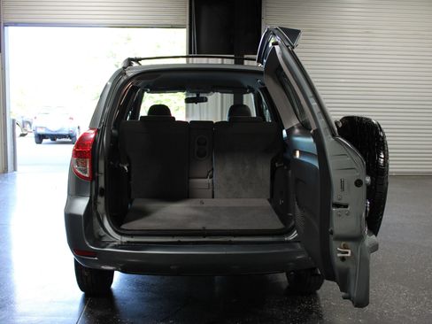 Used 2006 Toyota RAV4 2WD image 22