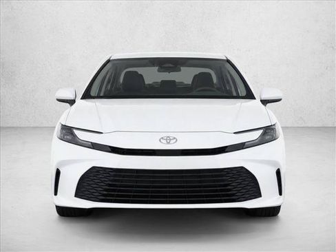 Used 2025 Toyota Camry LE FWD image 2