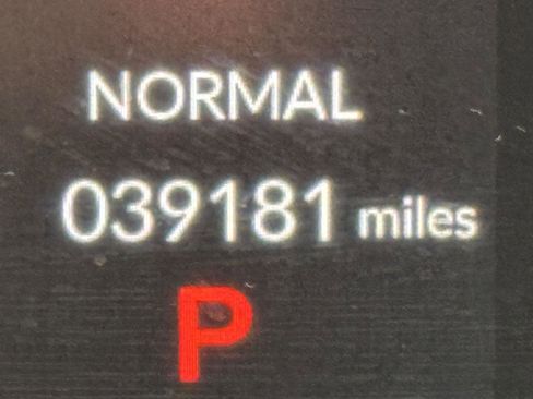 Used 2023 Honda Pilot EX-L image 13