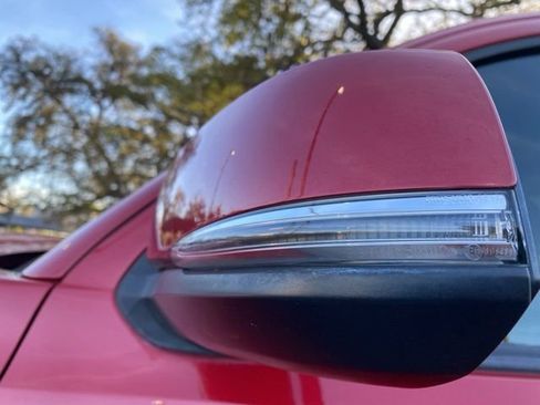 Used 2019 Toyota Tacoma TRD Sport image 12