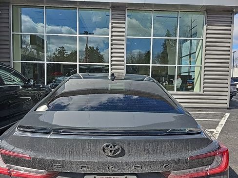 Used 2025 Toyota Camry XSE image 7