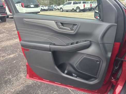 Used 2025 Ford Escape Active image 27