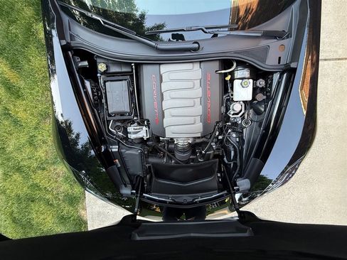 Used 2018 Chevrolet Corvette Stingray Coupe w/ 2LT Preferred Equipment Group image 69
