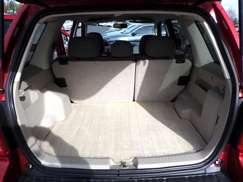 Used 2009 Ford Escape XLT image 11