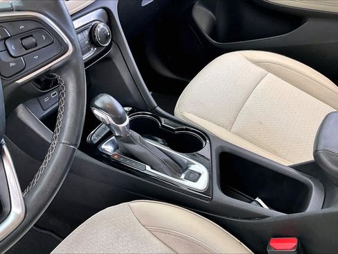 Used 2023 Buick Encore GX Preferred w/ Cold Weather Comfort Package FWD image 16