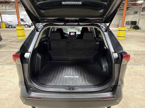 Certified 2022 Toyota RAV4 LE image 11