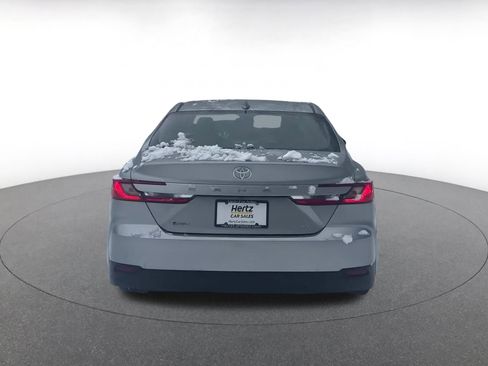 Used 2025 Toyota Camry LE image 11