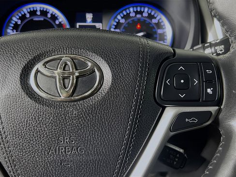 Used 2015 Toyota Highlander Limited Platinum FWD image 20