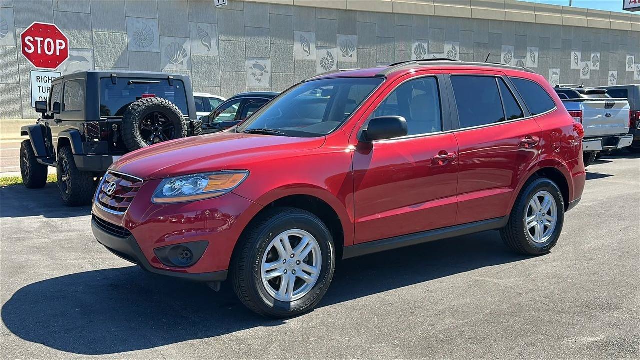 Used 2010 Hyundai Santa Fe GLS FWD image 16