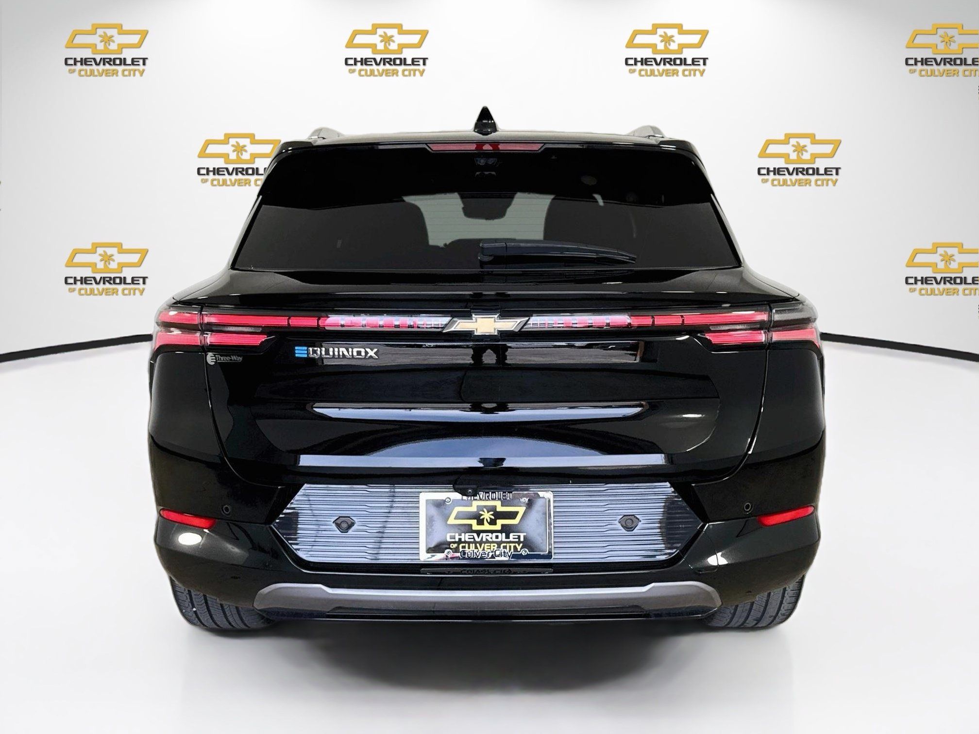 Used 2025 Chevrolet Equinox EV LT w/ Convenience Package II FWD image 7