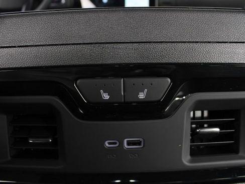 New 2026 GMC Sierra 1500 AT4 image 22