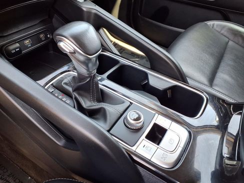 Used 2023 Kia Telluride S image 21