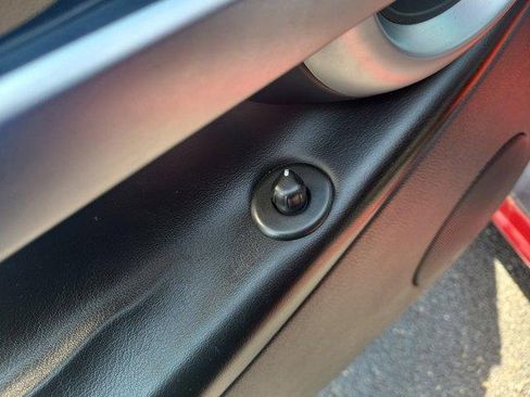 Used 2003 Chevrolet SSR w/ Preferred Equipment Group image 10