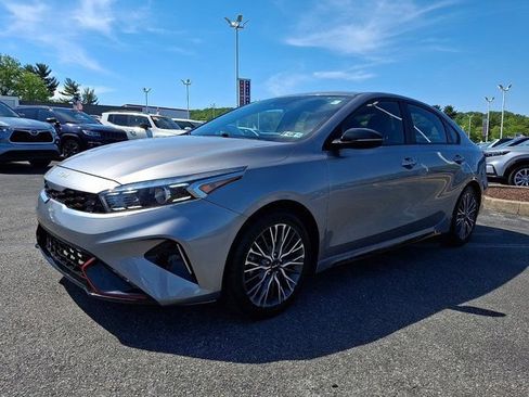 Used 2023 Kia Forte GT-Line FWD image 3