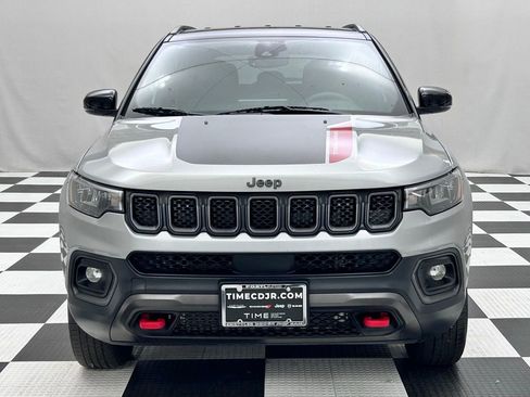 Used 2023 Jeep Compass Trailhawk image 3
