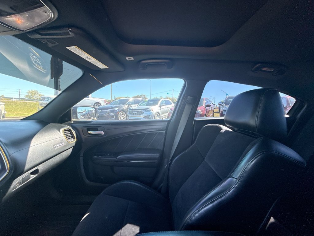Used 2019 Dodge Charger R/T w/ Plus Group RWD image 22