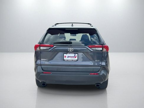 Used 2020 Toyota RAV4 XLE image 6