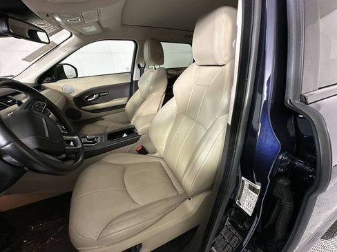 Used 2019 Land Rover Range Rover Evoque SE AWD/4WD image 11