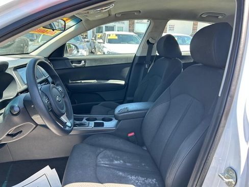 Used 2018 Kia Optima LX FWD image 11