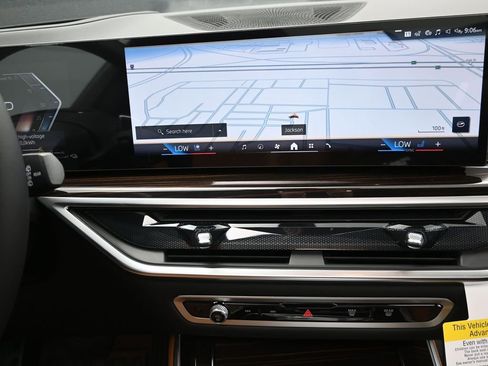 New 2026 BMW X5 xDrive50e w/ Climate Comfort Package image 28