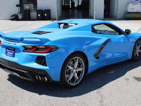 Used 2020 Chevrolet Corvette Stingray Premium Conv w/ 3LT Preferred Equipment Group RWD image 4