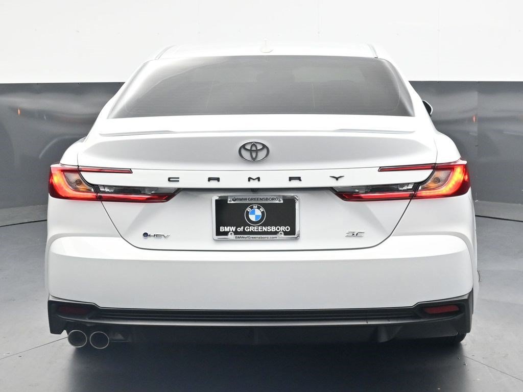 Used 2026 Toyota Camry SE FWD image 5