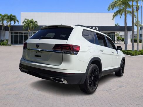 Certified 2023 Volkswagen Atlas SE w/ Panoramic Sunroof Package FWD image 7